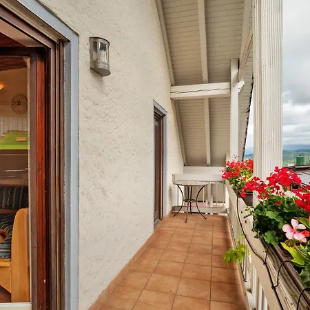 Farm stay Loecherhansenhof *