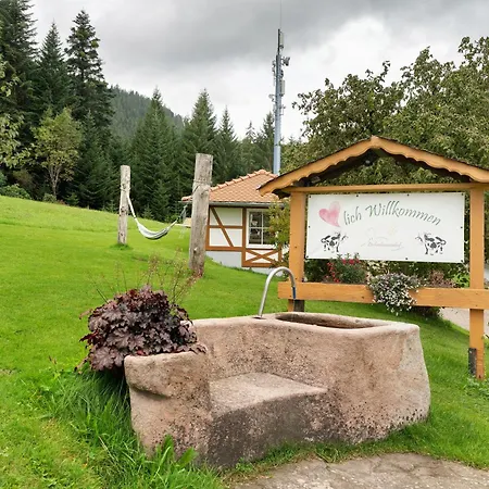 Loecherhansenhof *